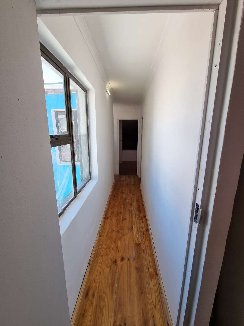 4 Bedroom Property for Sale in Zonnebloem Western Cape